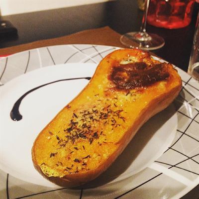 Butternut rôtie au chèvre et aux herbes de Provence