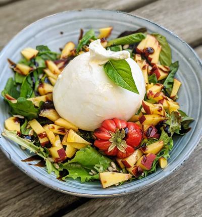 Salade estivale aux pêches