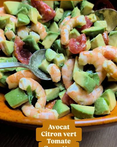 Salade fraîcheur avocat, crevettes, basilic et menthe