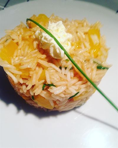Riz basmati au poivron jaune, ciboulette et sauce soja sucrée