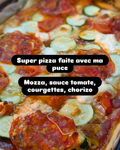 Pizza mozzarella, courgettes et chorizo