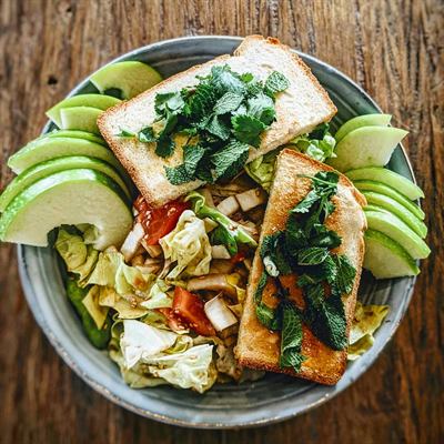 Une belle salade colorée pour faire le plein de vitamines
