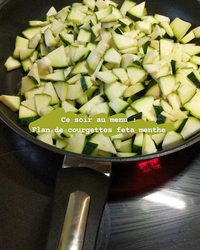 Flan de courgettes à la feta et à la menthe
