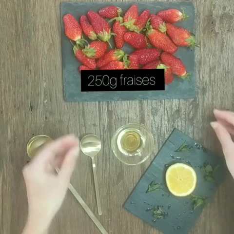 Soupe de fraises menthe-citron