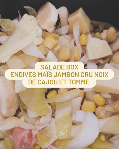 Salade box endives, maïs, jambon cru et tomme