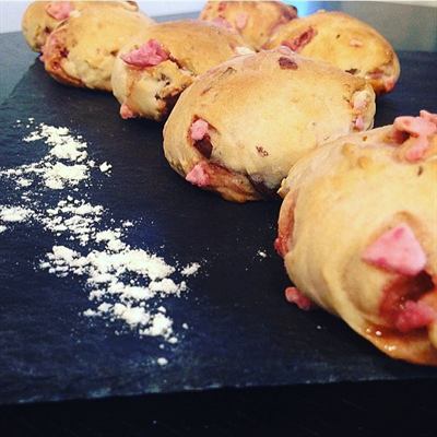 Recette originale : Petits pains aux pralines roses