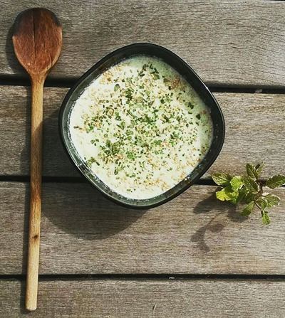 Soupe froide concombre, menthe et citron