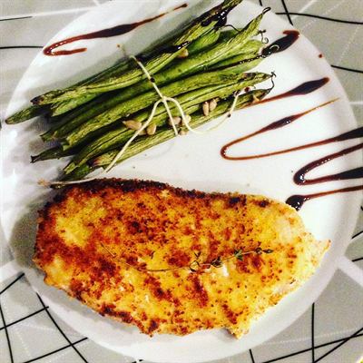 Escalope de volaille panée maison et fagots de haricots verts