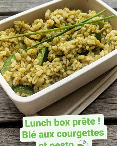 Lunch box blé aux courgettes et pesto