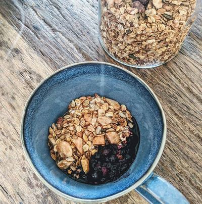 Granola maison au jus de pomme et à la cannelle