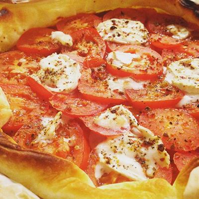 Tarte tomates, chèvre et herbes de Provence