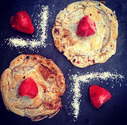 Pancakes sans œuf aux fruits rouges et vanille