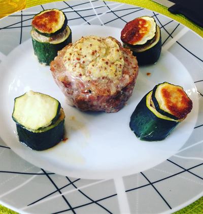 Petites courgettes farcies moutarde et citron vert, gratinées au parmesan