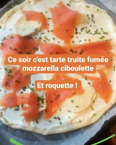 Tarte truite fumée, mozzarella et ciboulette