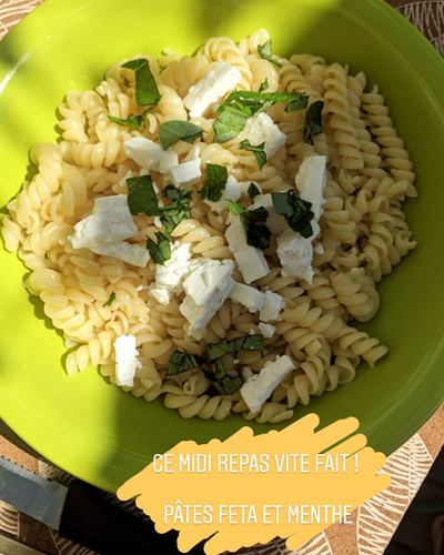 Pâtes express à la feta et à la menthe