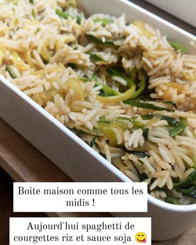 Boîte du midi : riz, spaghetti de courgettes et sauce soja
