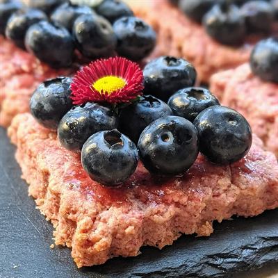 Tartelettes myrtilles et coulis de framboises