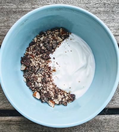 Moon bowl yaourt et granola cranberries-amandes-chocolat