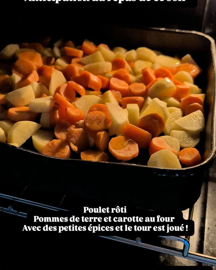 Poulet rôti, pommes de terre et carottes aux épices
