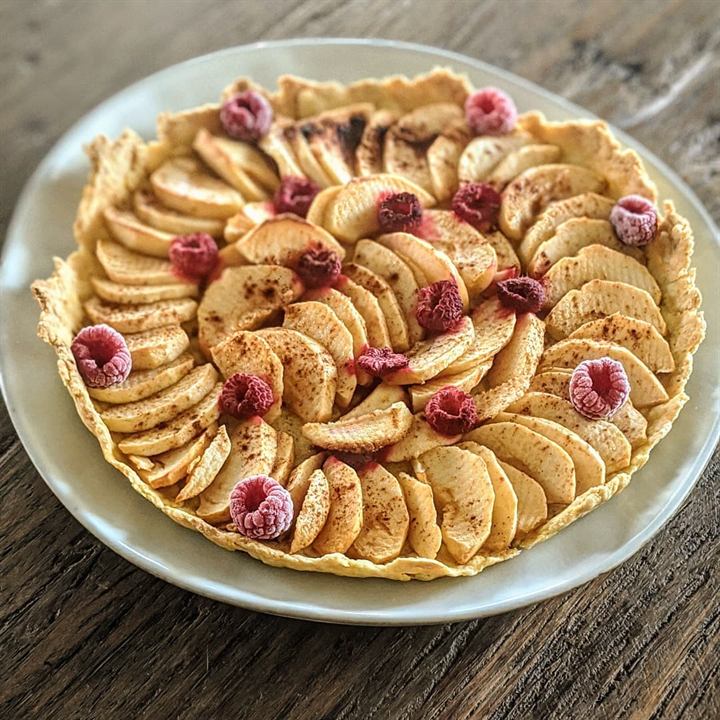 Tarte automnale pomme, framboise et cannelle