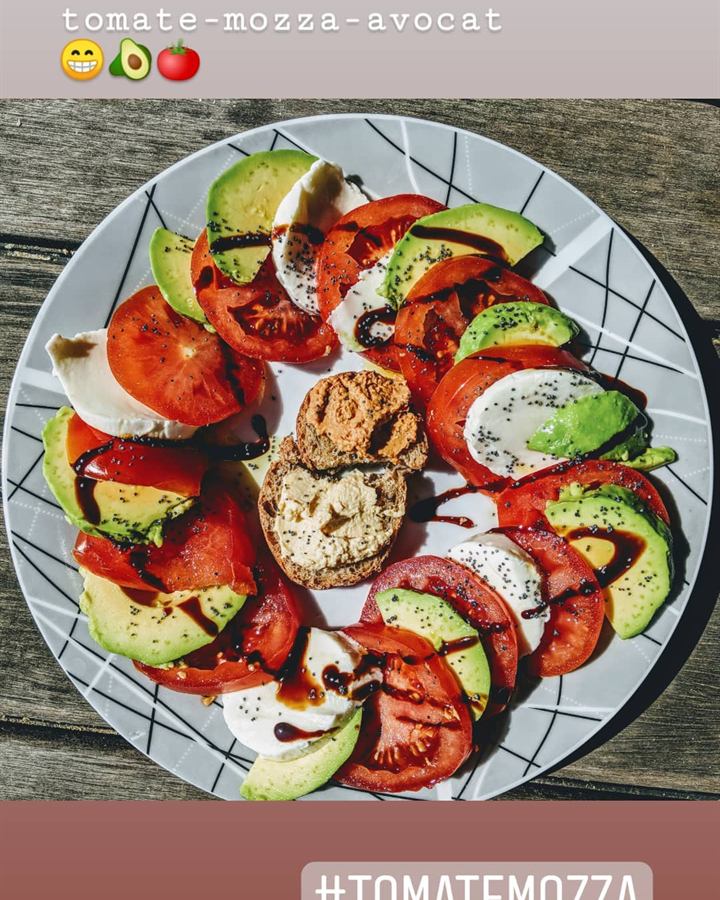 Le retour du trio tomate, mozzarella et avocat