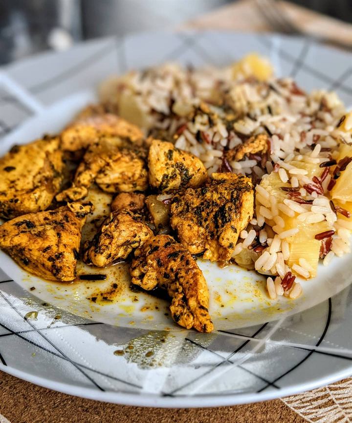 Poulet à l'ananas et riz sauvage