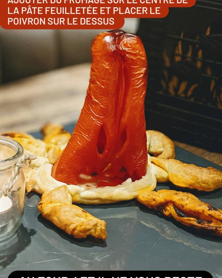 Poivron feuilleté au fromage, façon Halloween