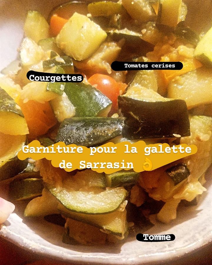 Galette de sarrasin courgettes, tomates cerises et tomme