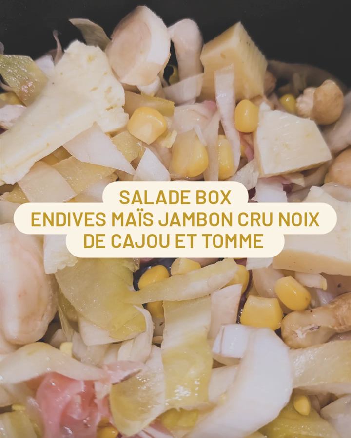 Salade box endives, maïs, jambon cru et tomme