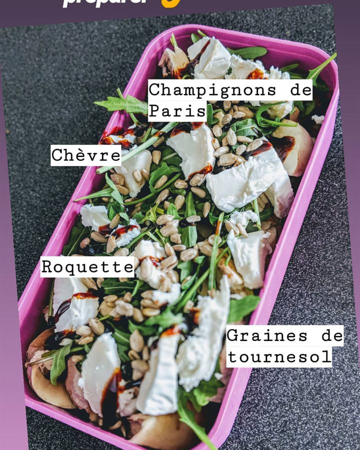 Boîte du midi chèvre, roquette, champignons et tournesol