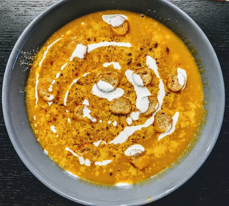 Soupe de potiron à la cannelle et ses croûtons