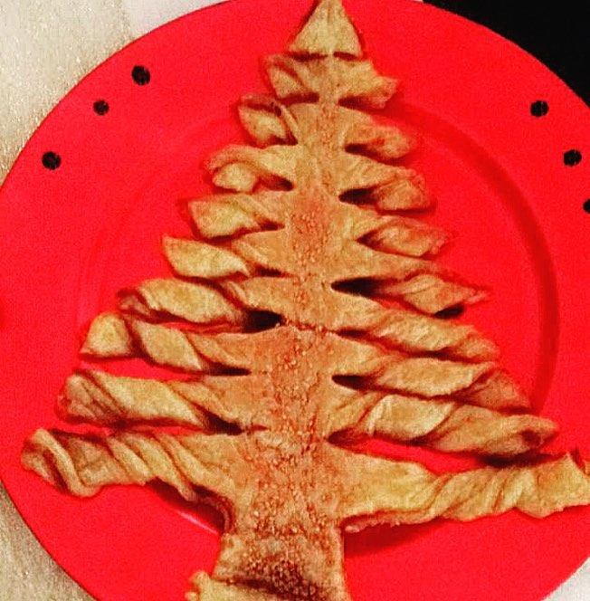 Sapin de Noël feuilleté aux tomates séchées