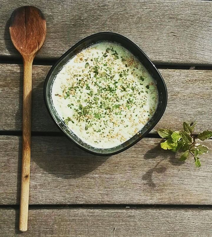 Soupe froide concombre, menthe et citron