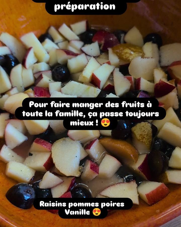 Salade de fruits raisin, pomme, poire et vanille
