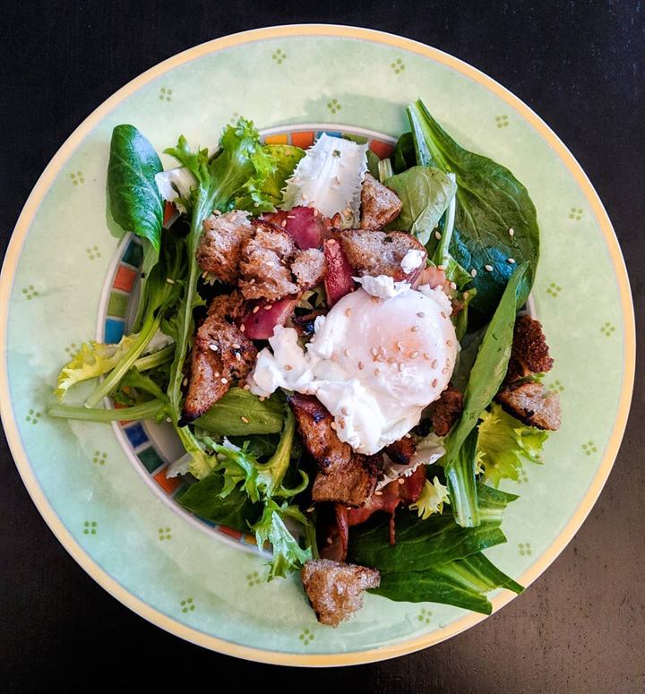 Salade lyonnaise maison