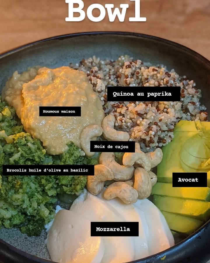 Bowl houmous maison, quinoa au paprika, brocoli et mozzarella
