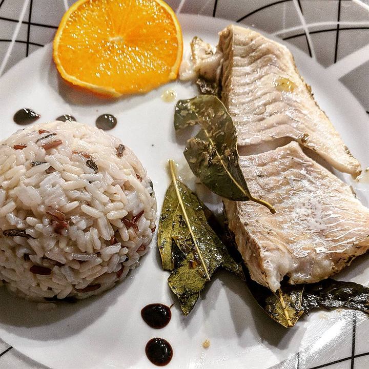 Filet de lieu noir et riz sauvage à l'orange et au laurier