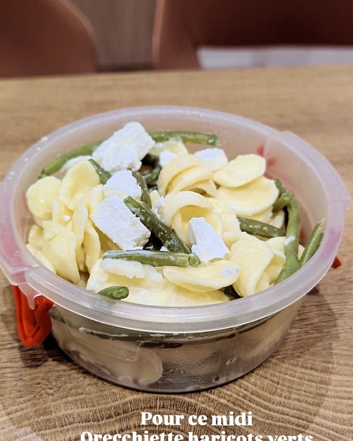 Orecchiette aux haricots verts, feta et huile d'olive