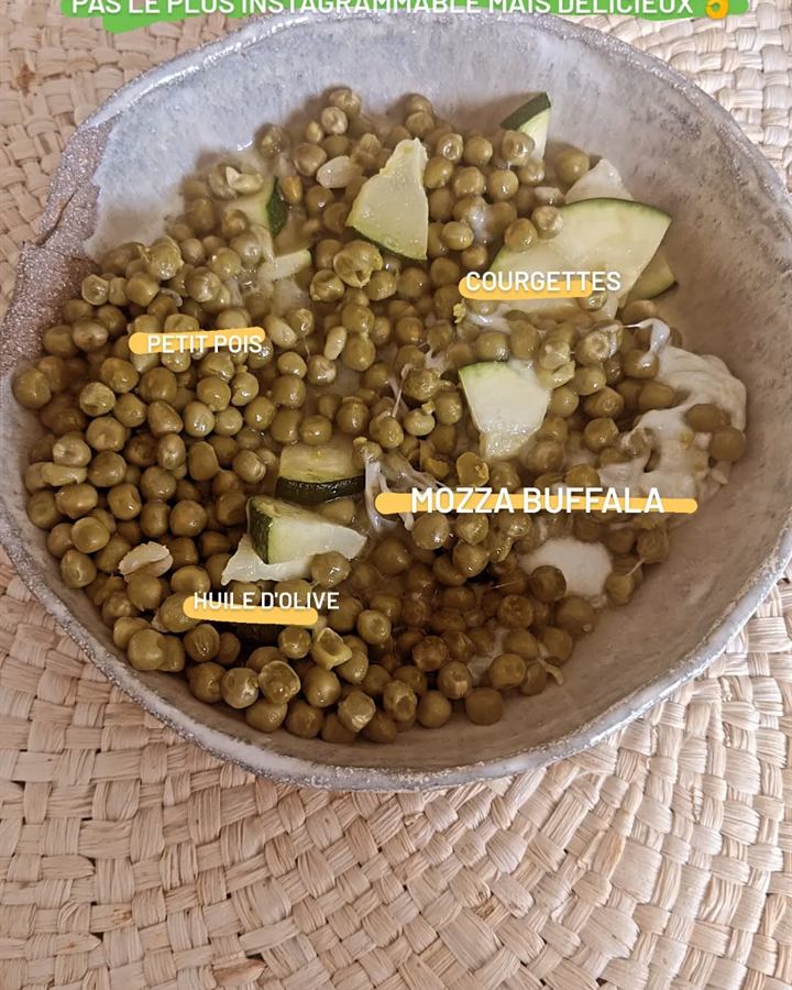 Petits pois, courgettes et mozzarella di bufala