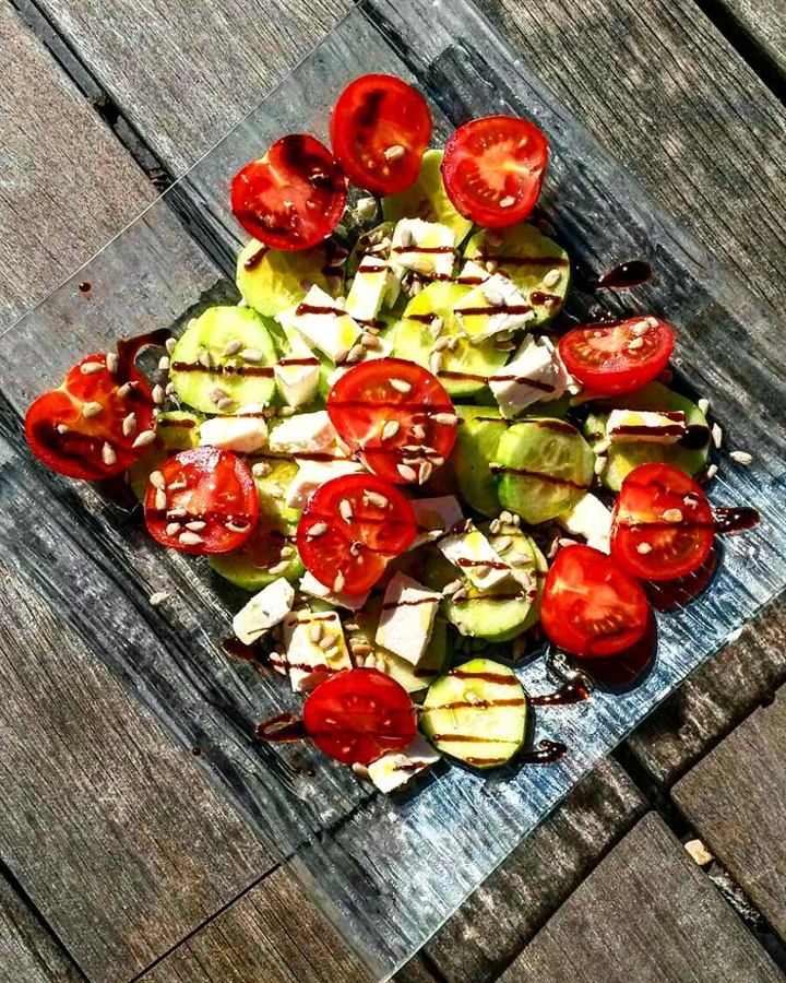 Salade de concombre, tomates cerises et feta