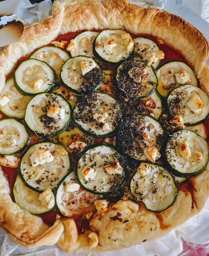 Tarte salée courgettes, tomates et feta