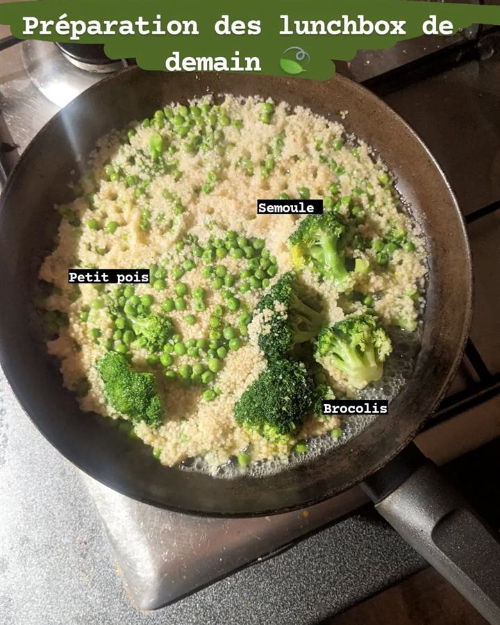 Lunch box semoule, petits pois et brocolis
