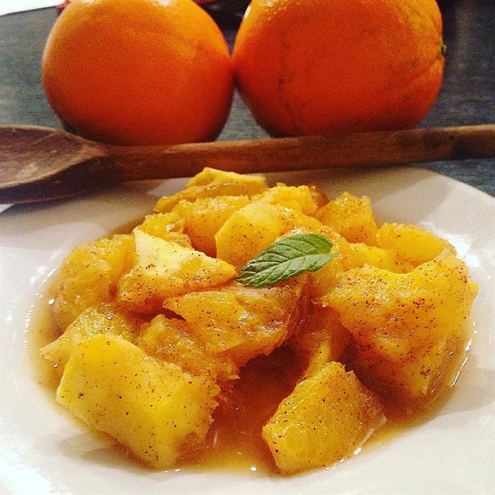 Dessert Express : Orange rôtie à la fleur d'oranger et à la cannelle
