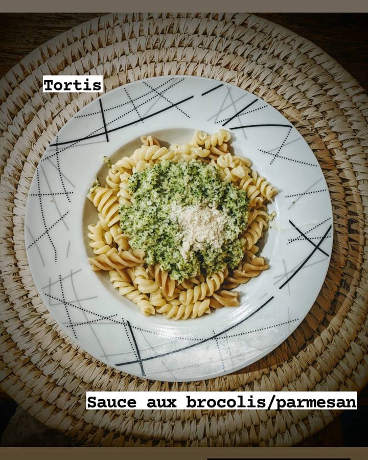Tortis à la sauce brocoli-parmesan